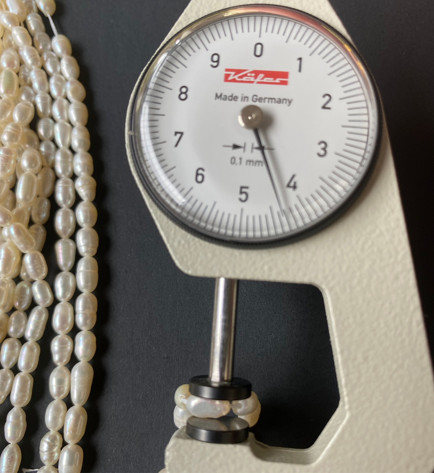 Text describing the product details of the 4-4.5mm Rice pearl beads , as seen on the Australian owned Melbourne Gemstone Beads shop.