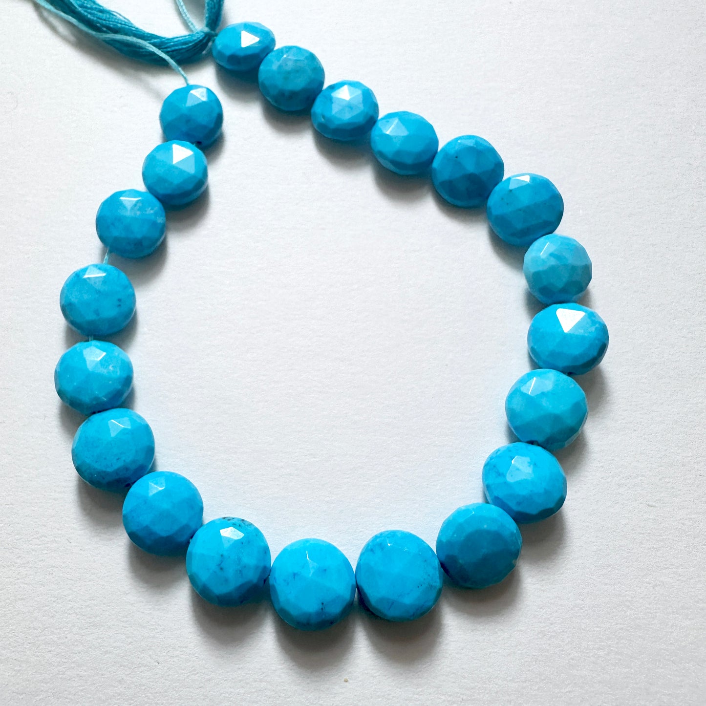 Handmade jewellery components with Howlite Turquoise beads arranged in a 21cm strand, ideal for bold designs and gifts.