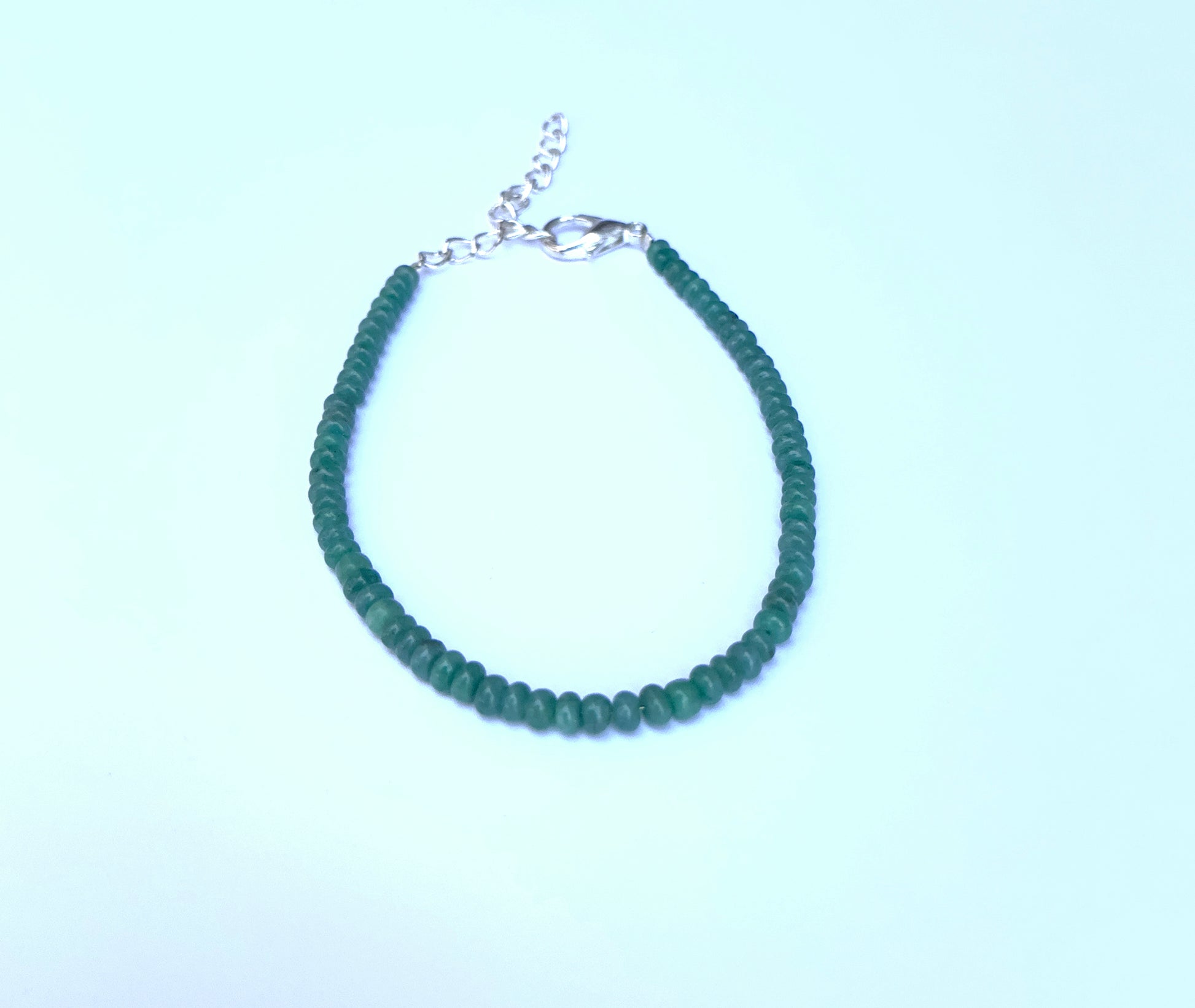 Elegant stone beads bracelet with 4–4.5mm Emerald and adjustable clasp. 