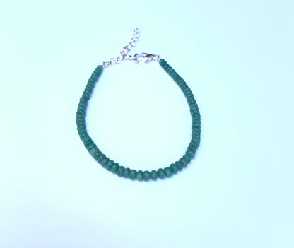 Elegant stone beads bracelet with 4–4.5mm Emerald and adjustable clasp. 