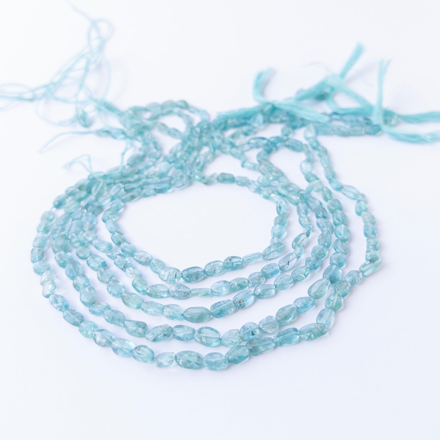 Apatite | Smooth Oval | 4-4.5mm Bead Size | 33cm Strand Length