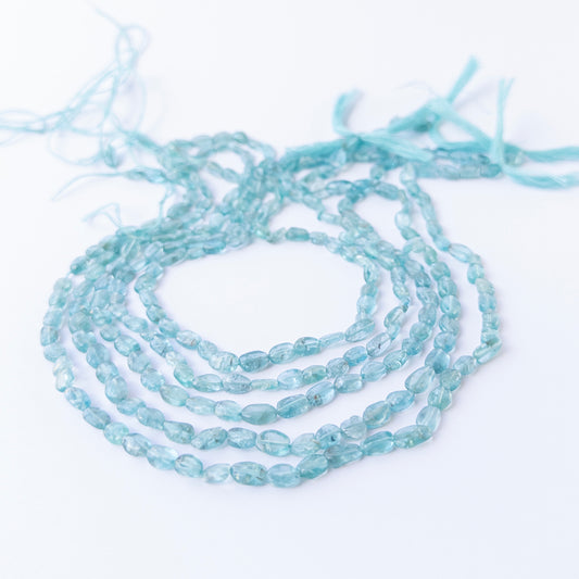 Apatite | Smooth Oval | 4-4.5mm Bead Size | 33cm Strand Length