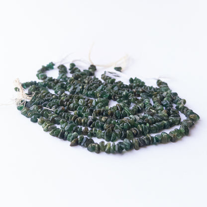 Authentic Aventurine stone beads in chips and nuggets cut, ideal for DIY jewellery and handmade designs.