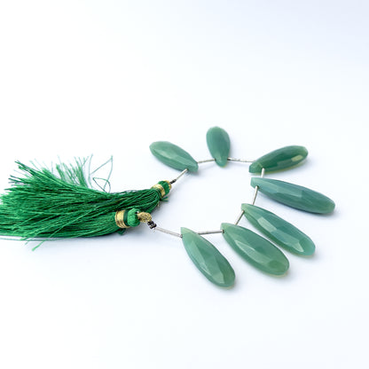 Chalcedony faceted briolette gemstone beads in 29–34mm sizes, genuine stone beads for handmade jewellery.