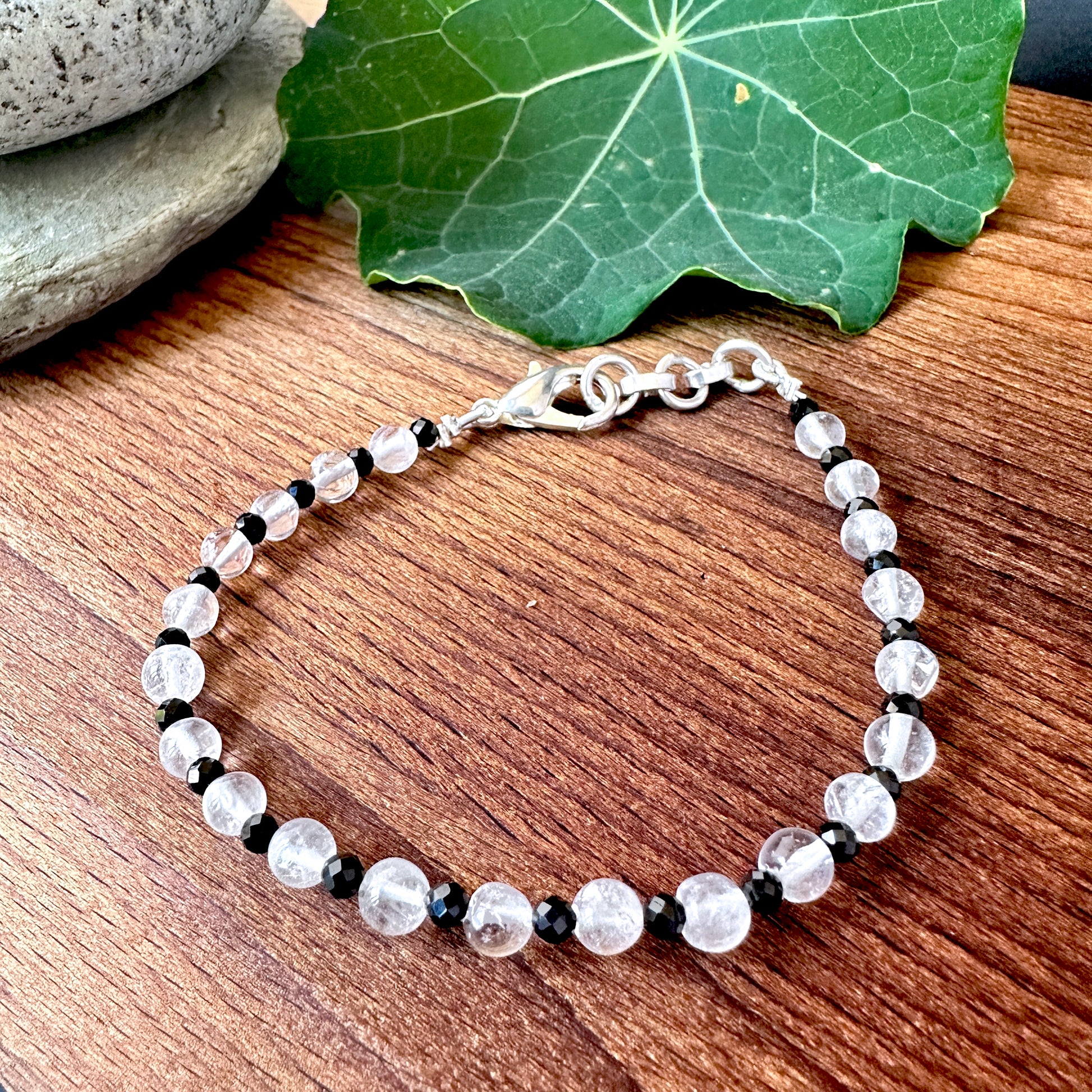  Crystal and black spinel bracelet with natural gemstone beads, 3mm spinel and 5mm crystal round balls, 18cm length, 29 carats.