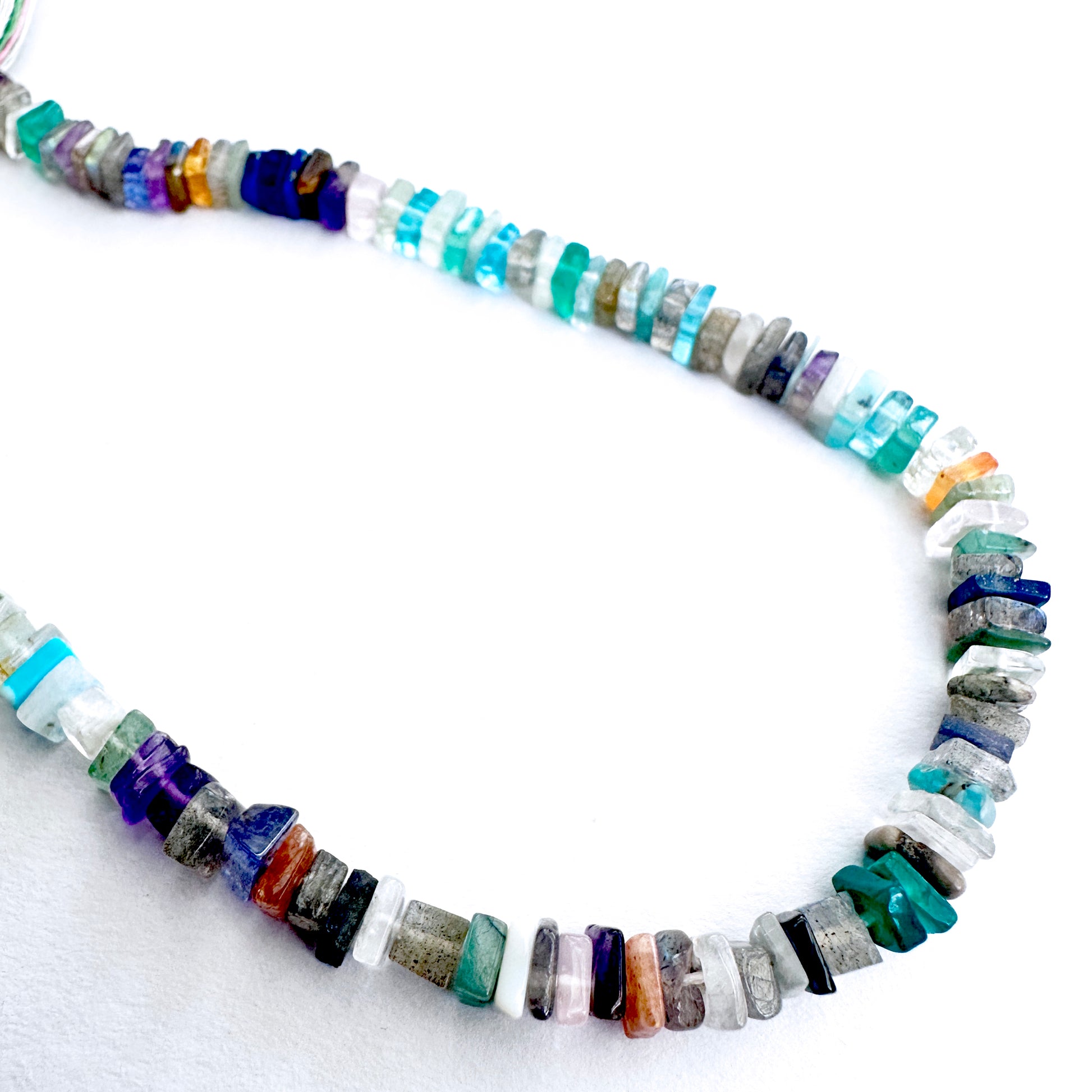 Smooth heishi beads in Disco style, 4.5-5mm size, ideal for modern DIY jewellery designs.