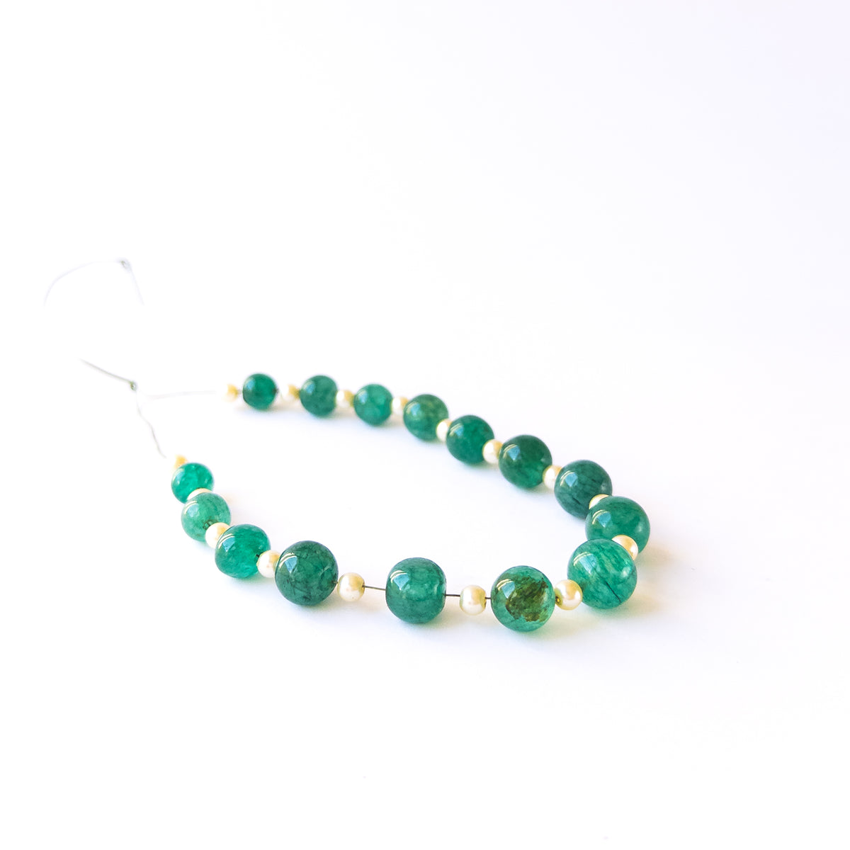 Emerald and Shell Pearl smooth round beads s for handmade jewellery.