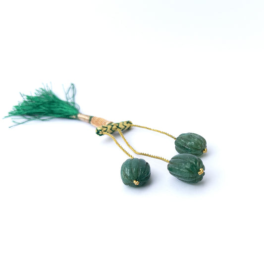 Emerald carved oval gemstone beads in 13.6–14.6mm sizes, genuine stone beads for handmade jewellery.