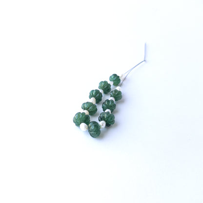 Emerald and freshwater pearl pumpkin‑cut gemstone beads in 8–10.3mm sizes, perfect for handmade jewellery designs.