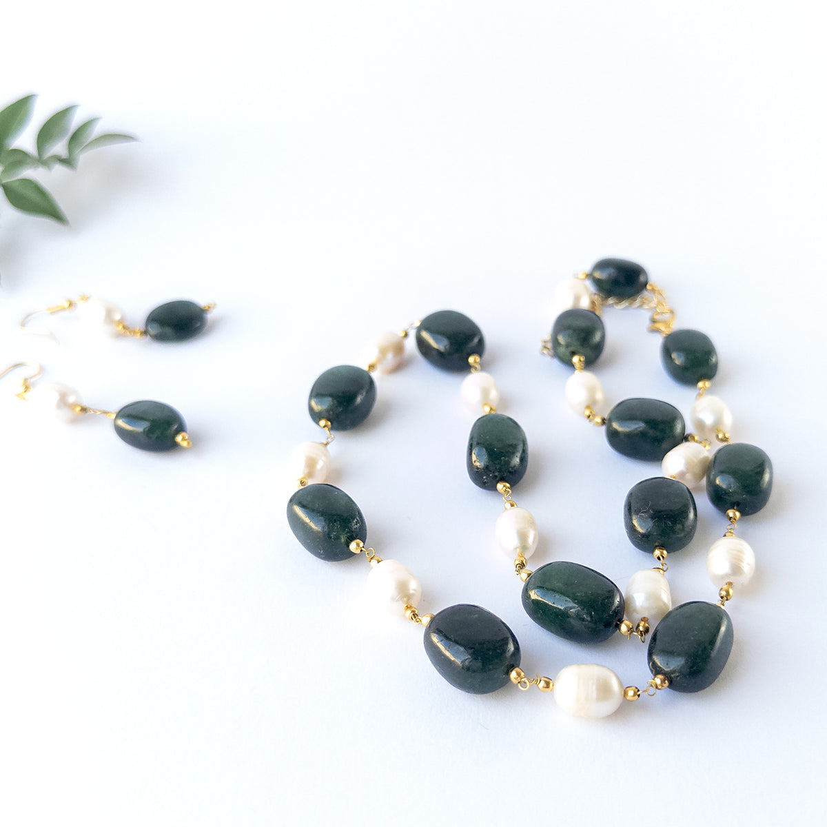 Emerald gemstone beads with polished tumble texture and glowing Pearls for premium stone bead jewellery designs.