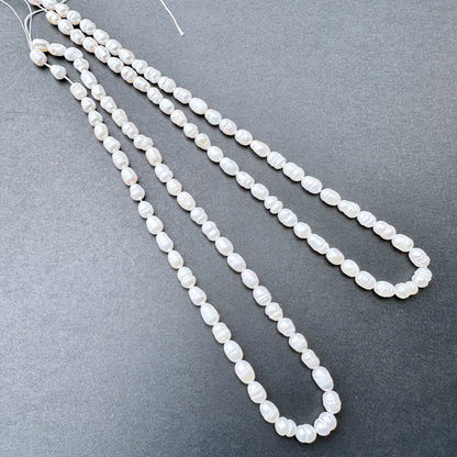 Pearls with organic baroque rice shape for handmade jewellery components.