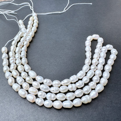 Natural pearls in baroque rice shape, 5.5-7mm length ‚àö√≥ 4.8-5.0mm breadth, ideal for elegant DIY jewellery designs.