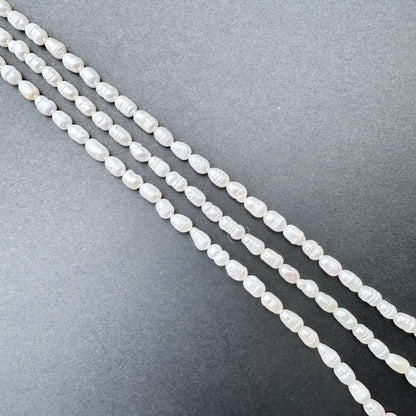 Pearls with organic baroque rice shape for handmade jewellery components.