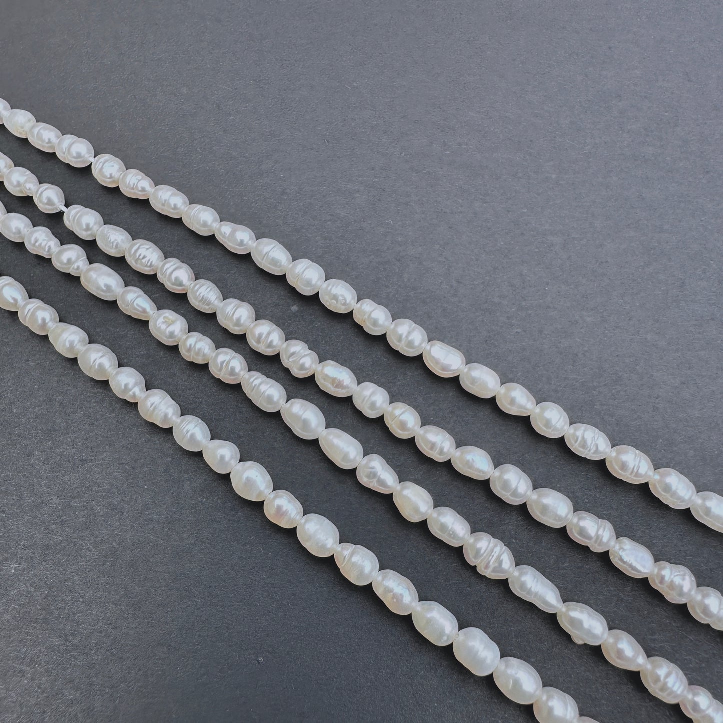 High-quality Freshwater Pearl natural gemstone beads with classic elegance.