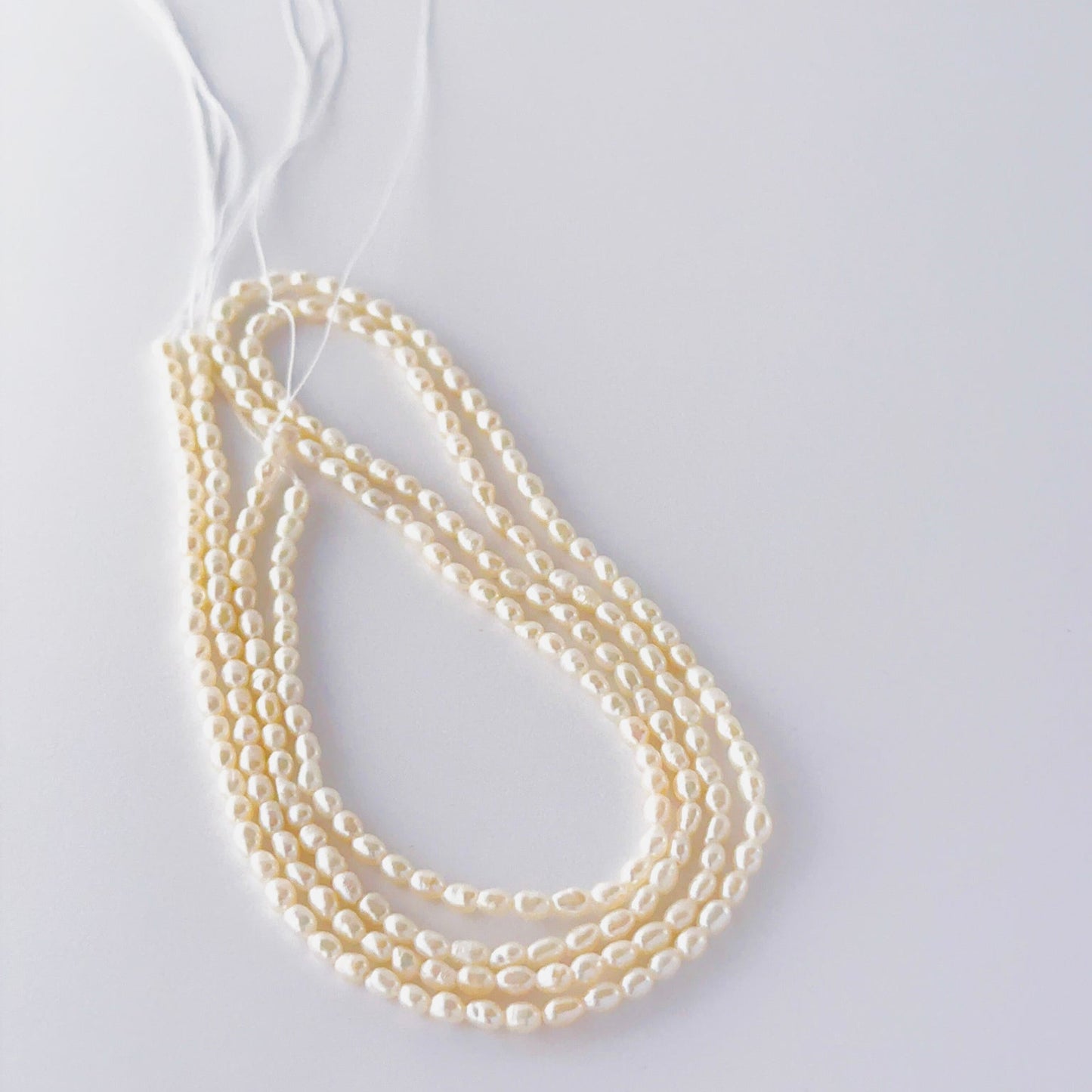 Freshwater pearls with gentle shine and organic form for creative jewellery designs.