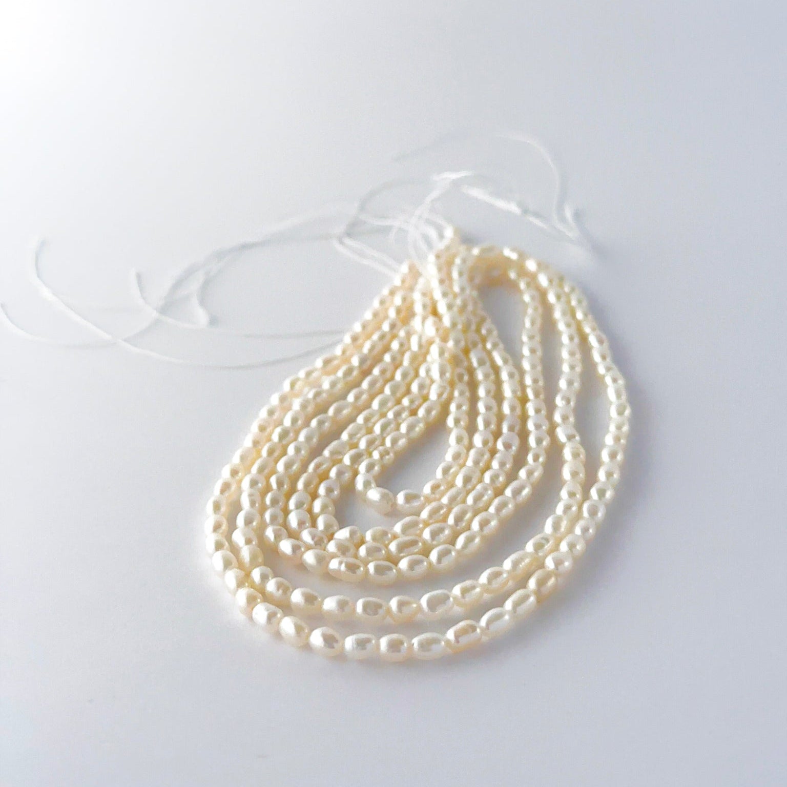 Freshwater pearls with gentle shine and organic form for creative jewellery designs.