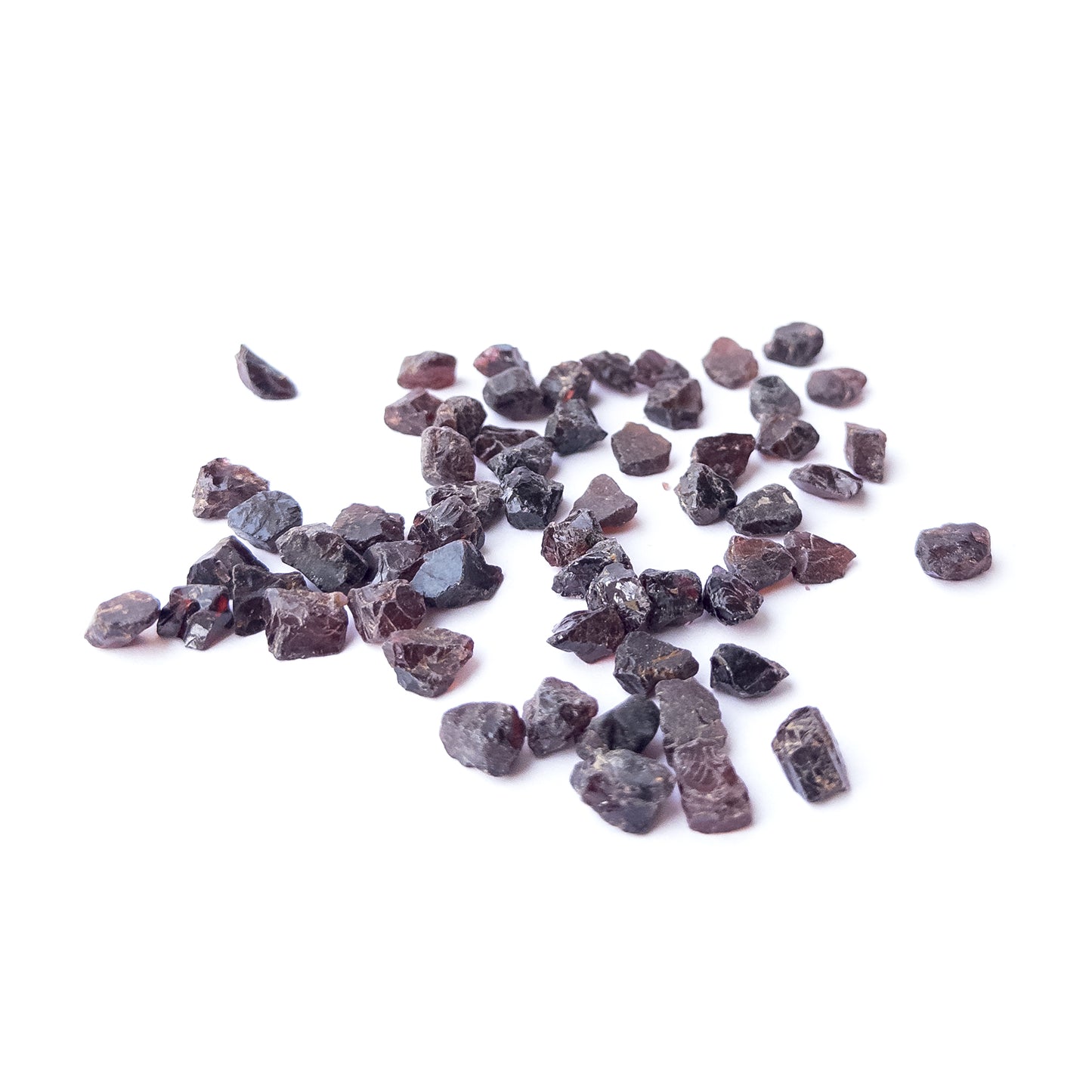 High‑quality undrilled Garnet rough stones ideal for handmade jewellery components and crystal art.