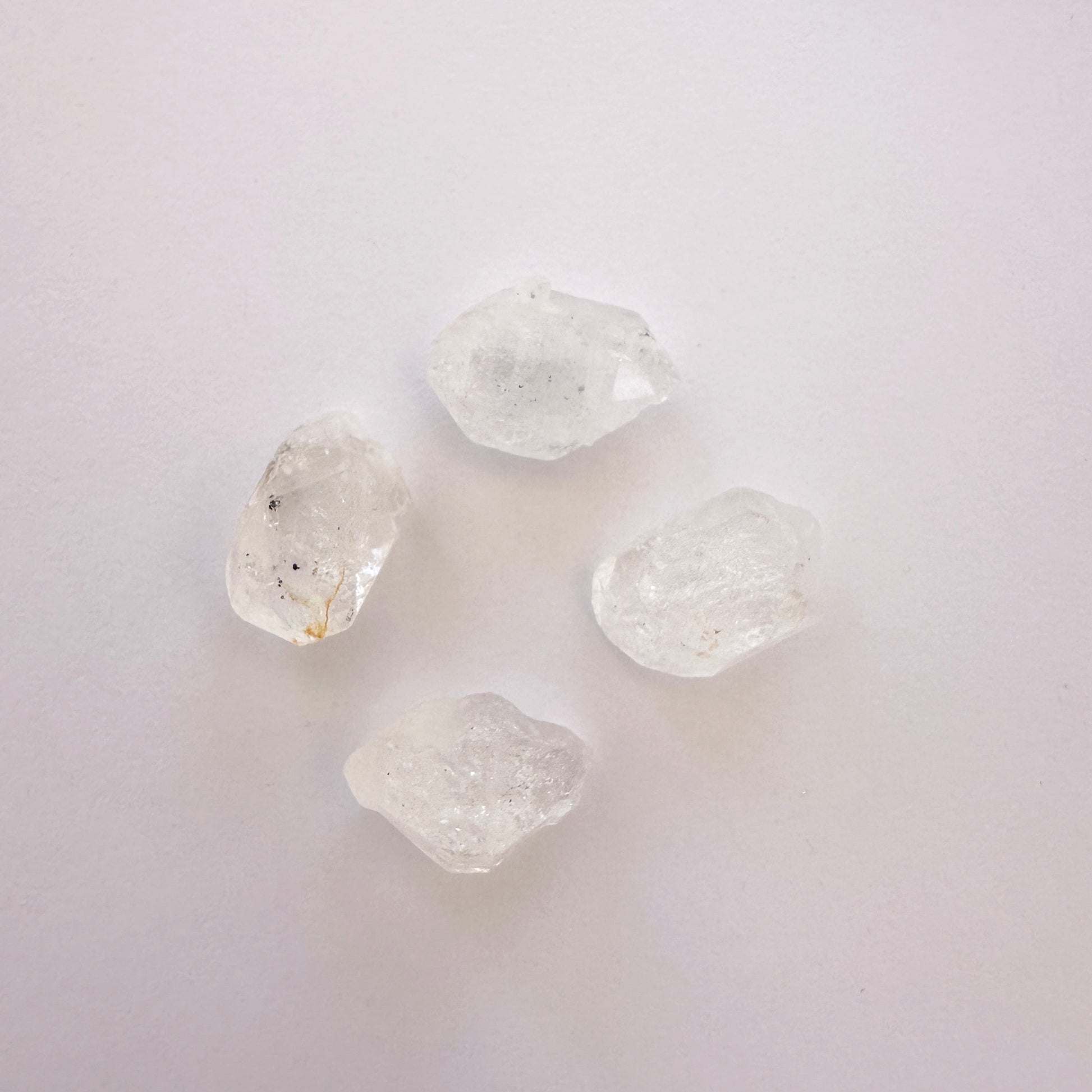 Herkimer diamond gemstone with crisp edges and natural sparkle in a 67-carat pack.