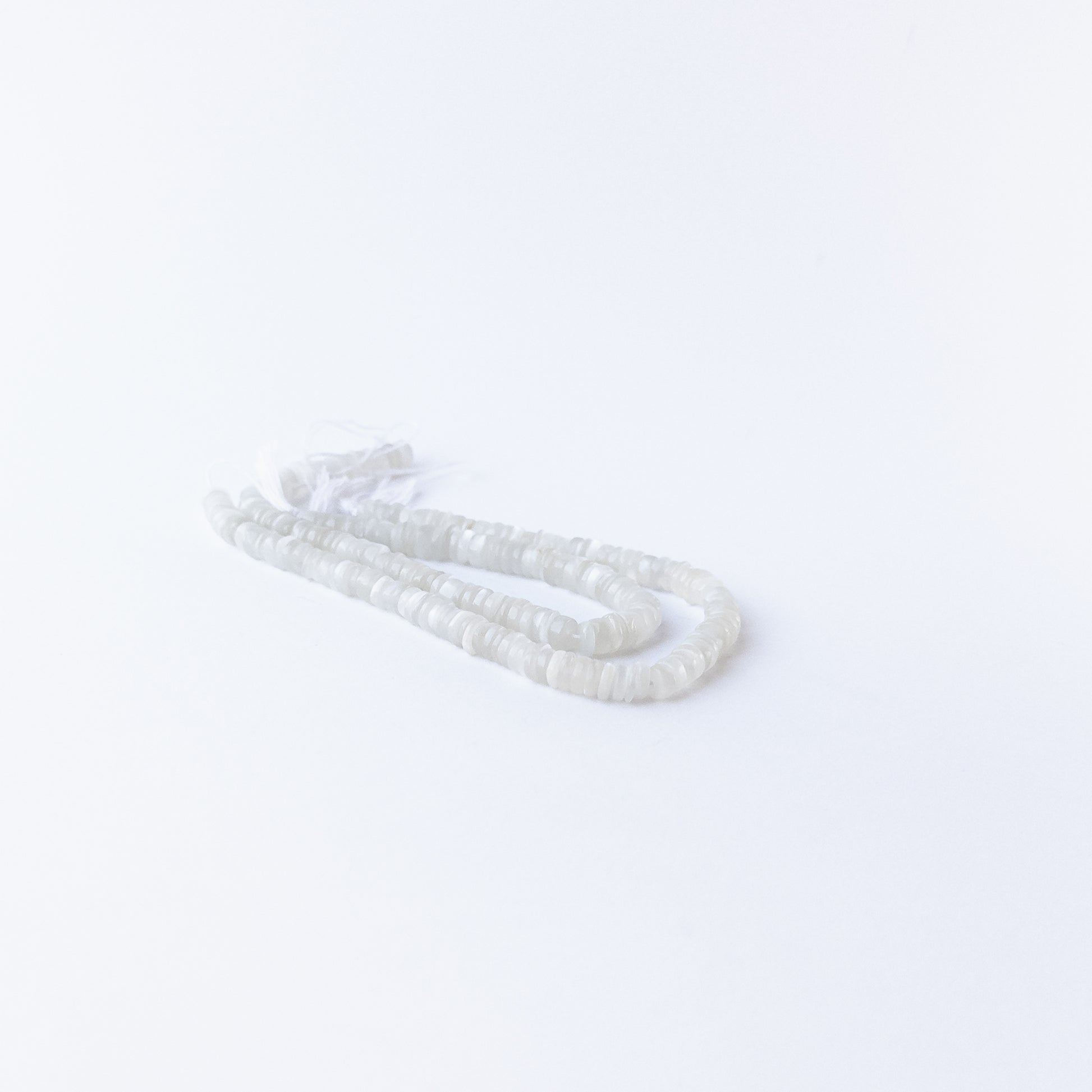 High‑quality Moonstone stone beads perfect for gemstone beads for DIY jewellery projects.