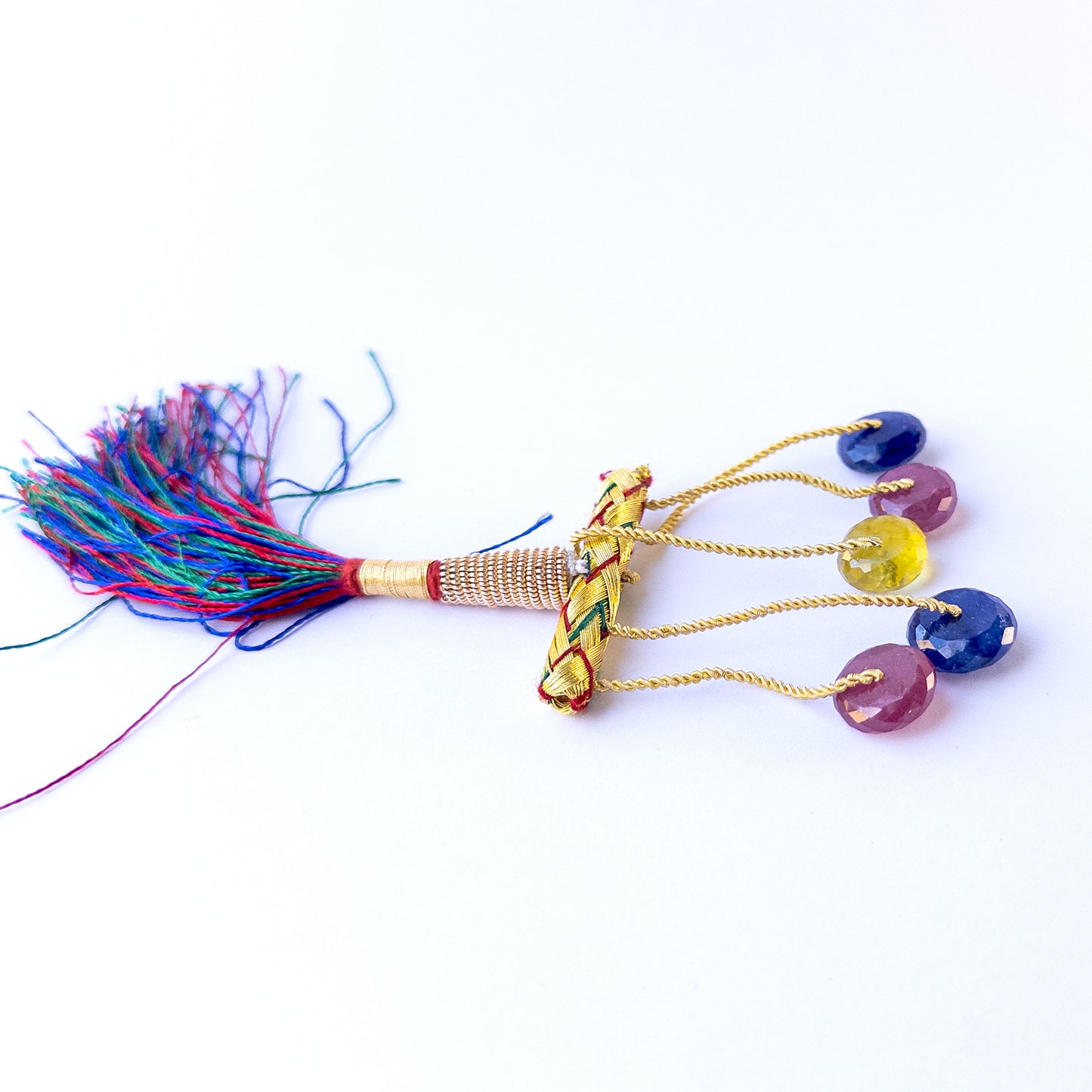 High‑quality multi precious rondelle beads with vibrant tones and sharp faceted shine across 5 pieces.