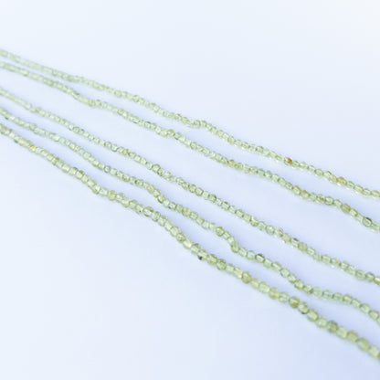 High quality Peridot round stone beads, polished finish offering elegant colour and brilliance.