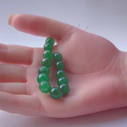 Emerald | Smooth Round | 9-10mm Bead Size | 13 Pieces | 57 Carats