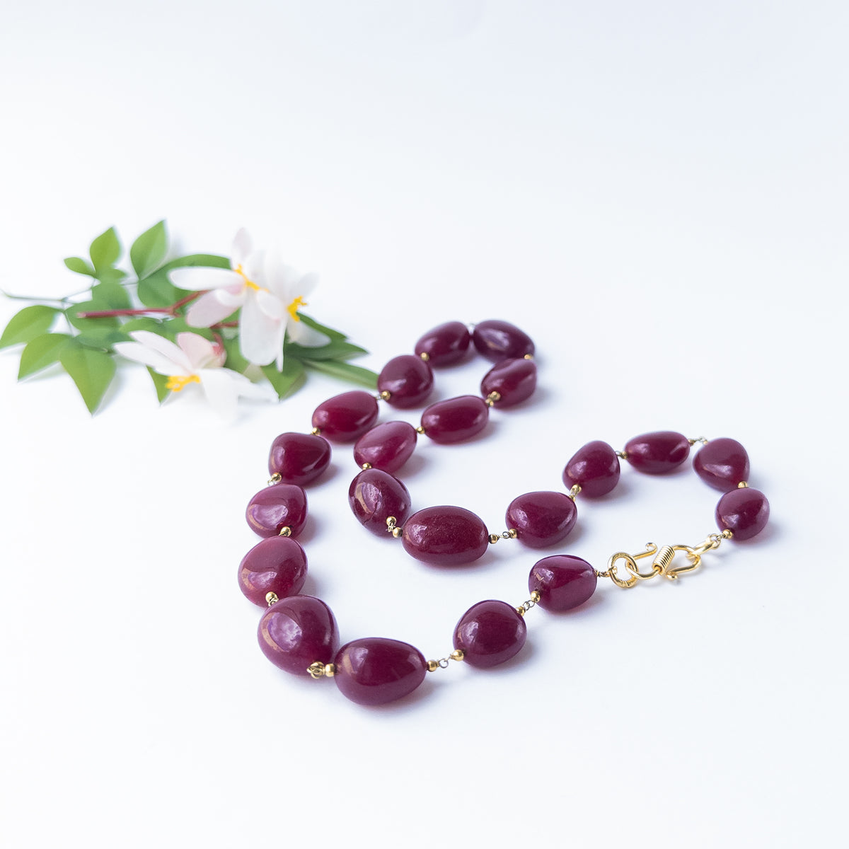 High quality Quartz stone necklace with smooth tumble beads that highlight the natural beauty of each gemstone.